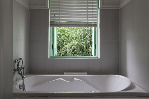 Fiberglass Tub Installation in Mooresville